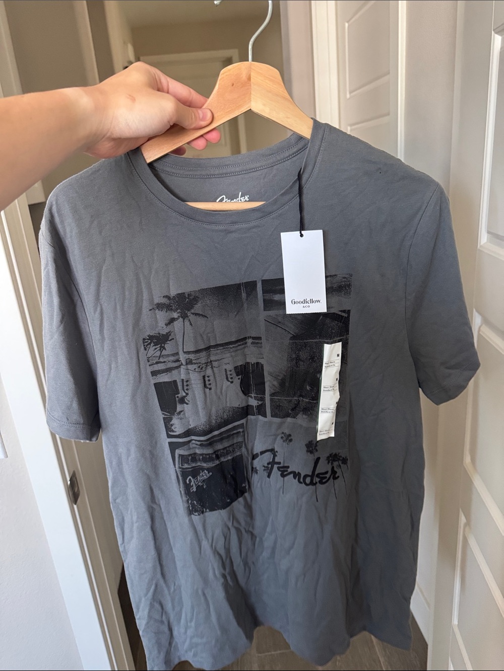 Fender Medium Size NWT Gray Shirt